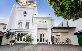Rays Residence